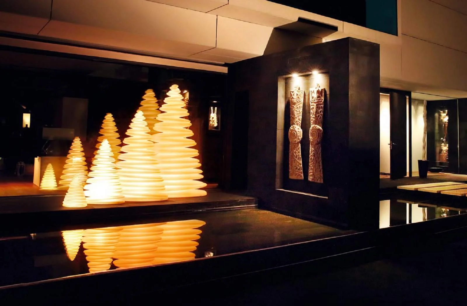 Vondom Chrismy | LED-Weihnachtsbaum 150 cm RGBW | Akku