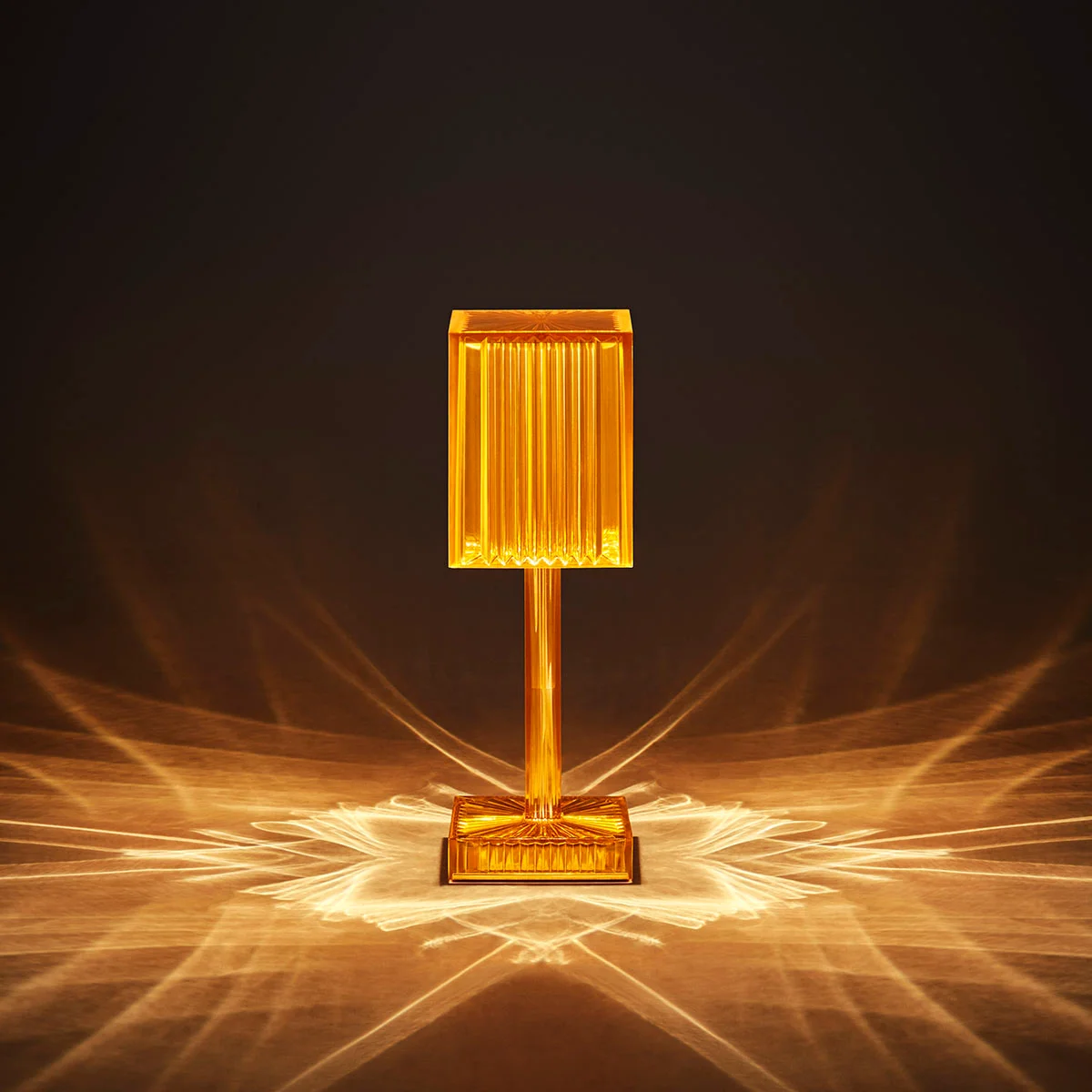 Vondom Gatsby Prisma | Designer-Tischlampe | Touch-Funktion Ambar