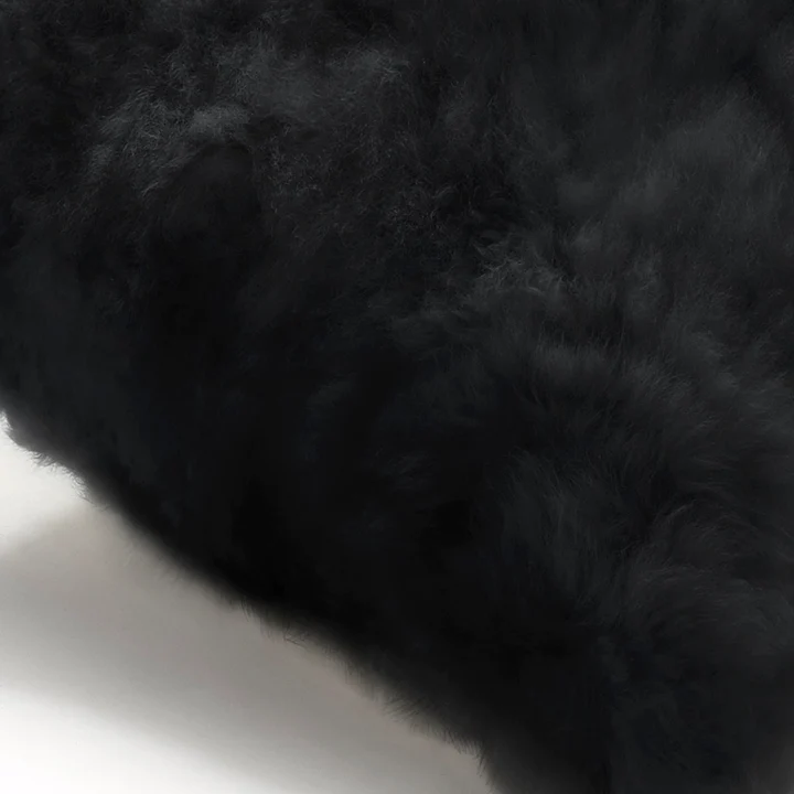 WEICH Couture Alpaca Lounger | REY | SCHWARZ